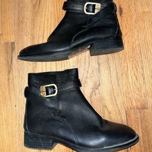 tory burch boots 78885 Size 8M
